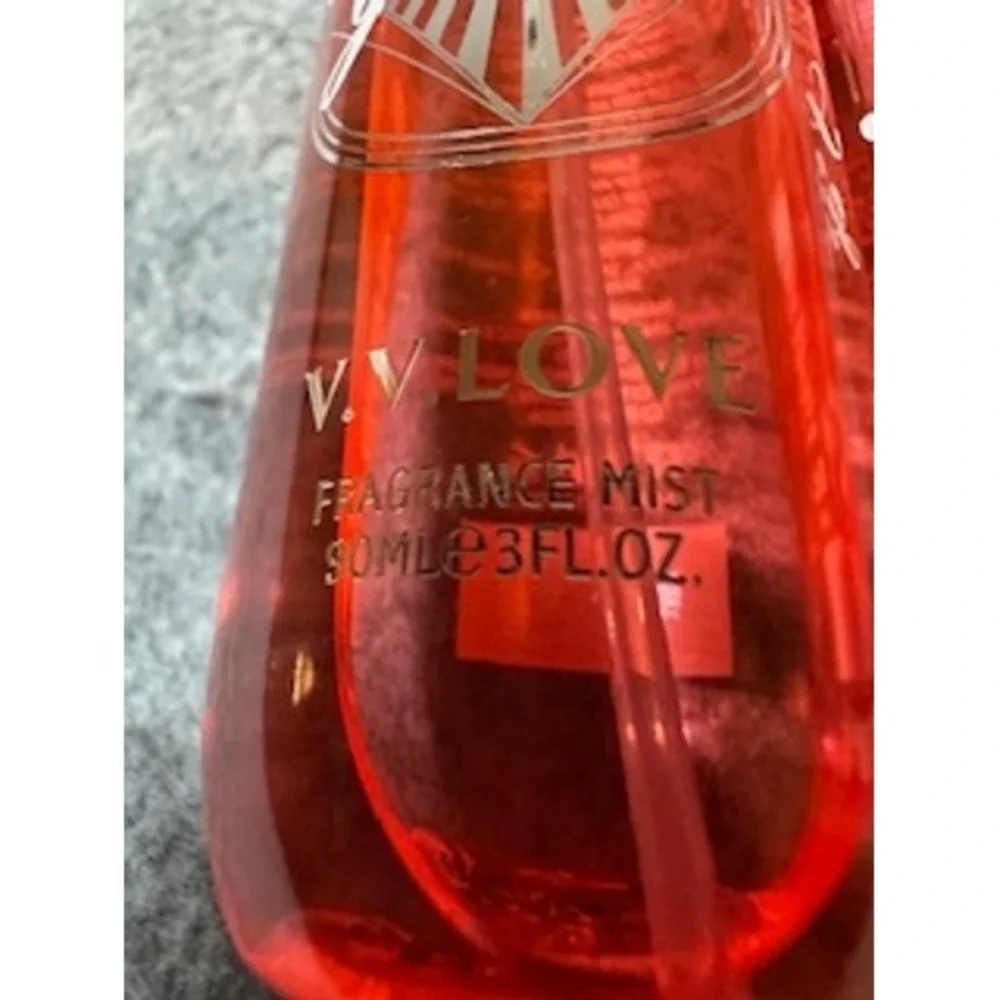 V.V. Love Serene Grove Fragrance Mist Set 90ml and 40ml Body Spray Duo Pink